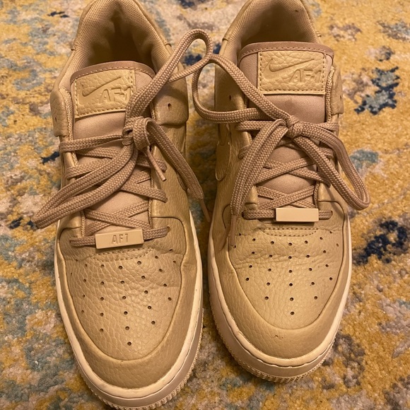 WMNS AIR FORCE 1 SAGE LOW 2 'DESERT ORE' - Picture 5 of 10